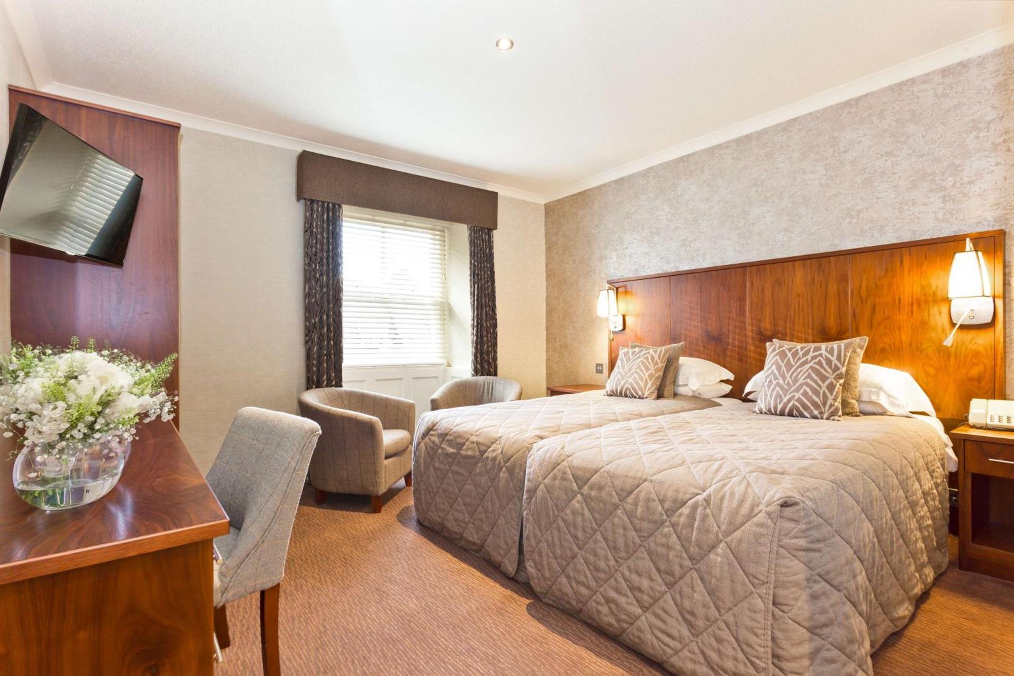 Classic Twin Room